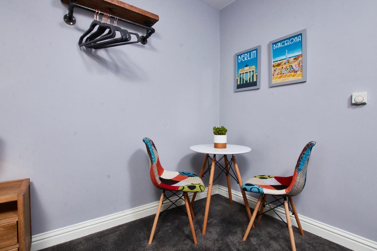 Delven House, Apartment 5 - Self Check-In, Self-Catering Serviced Apartment For East Midlands Airport Castle Donington Ngoại thất bức ảnh